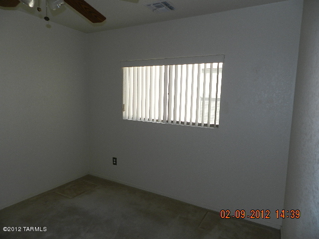 7847 East Rooner Drive Tucson, AZ 85730 - Photo 14 of 19