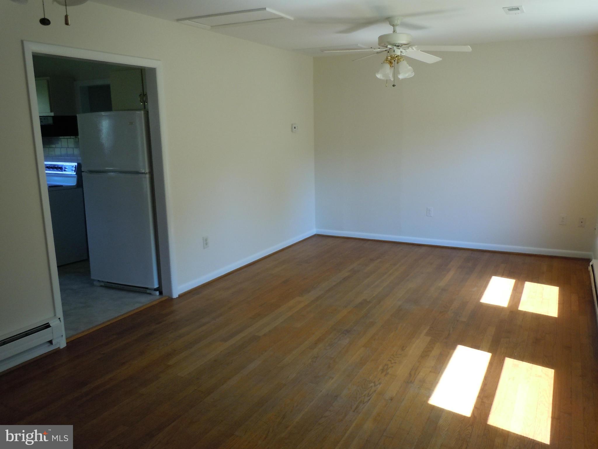 7401 Signal Hill Road Manassas, VA 20111 - Photo 7 of 19 Family Room