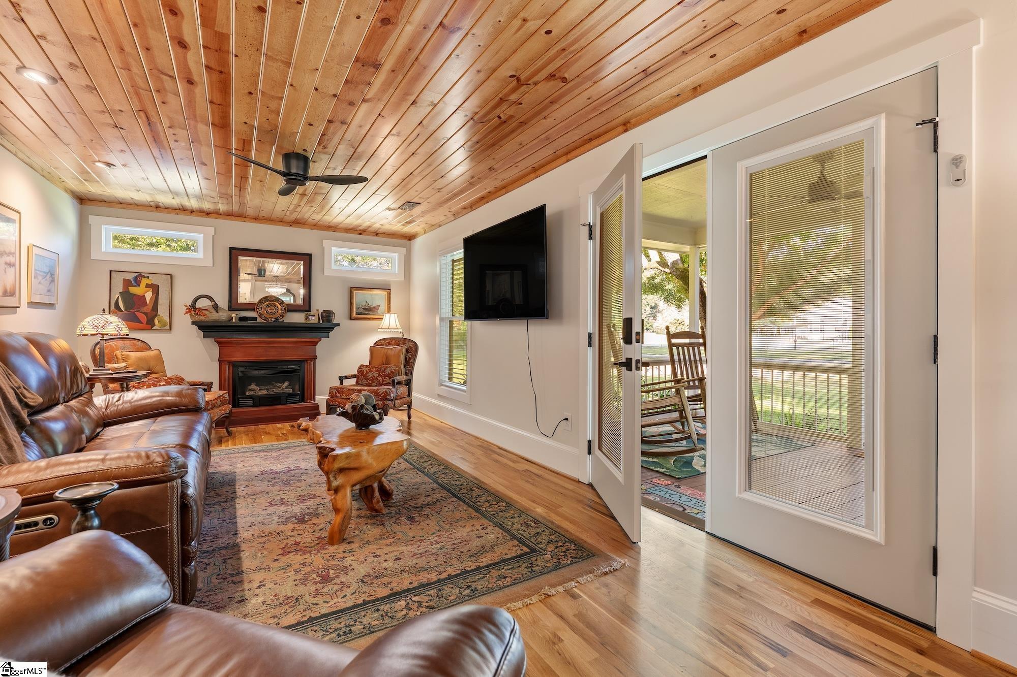 107 Holcombs Hollow Road Sunset, SC 29685 - Photo 7 of 40 Gallery Image 7