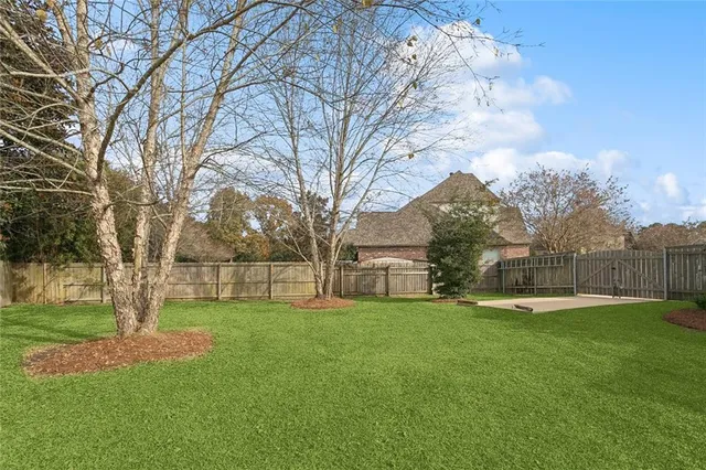 $699,000 | 471 Bridalwood Drive, Mandeville, LA 70448