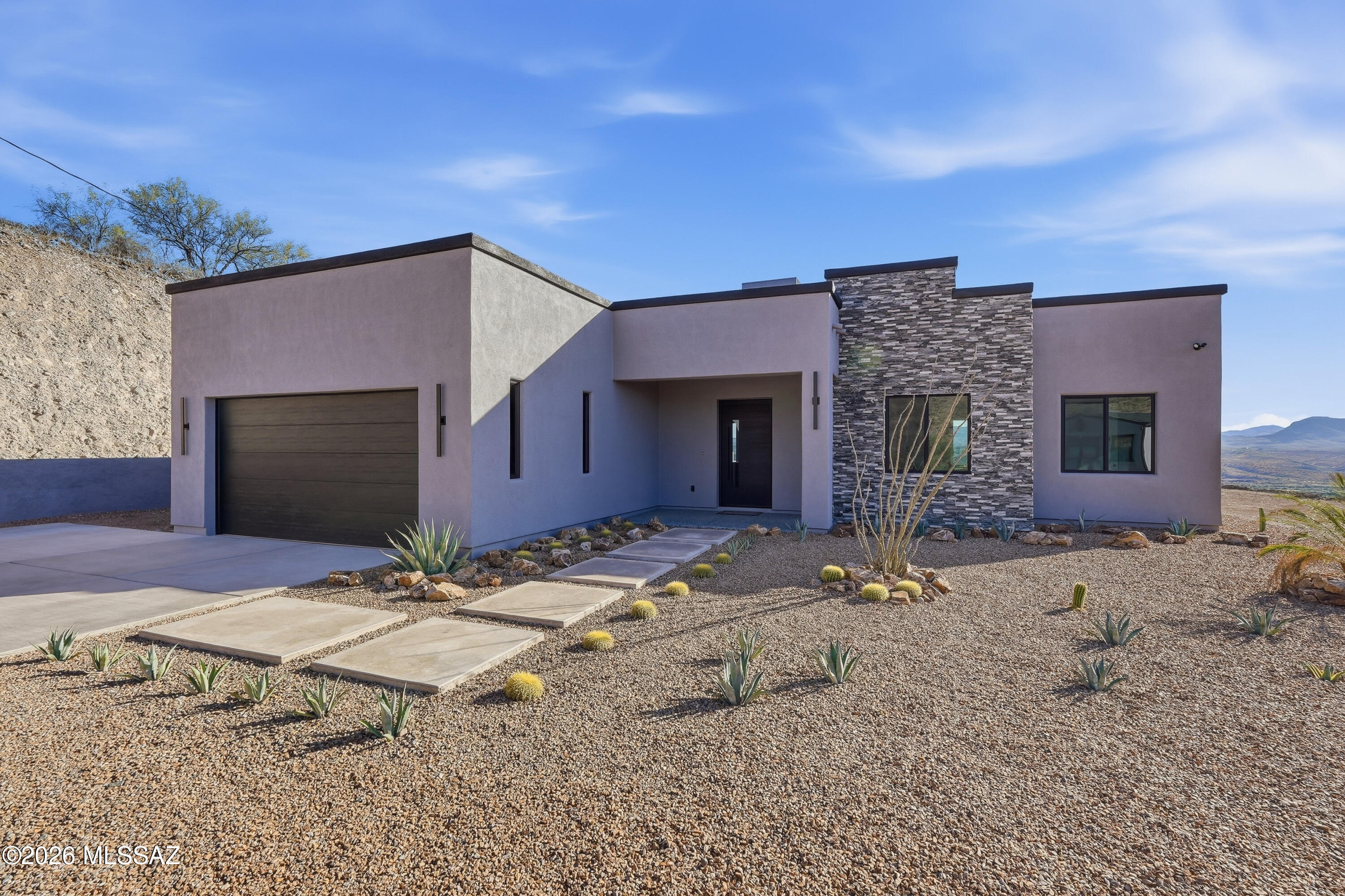 188 Vereda Cabrilla Lane Rio Rico, AZ 85648 - Photo 2 of 44 ListerPros_033