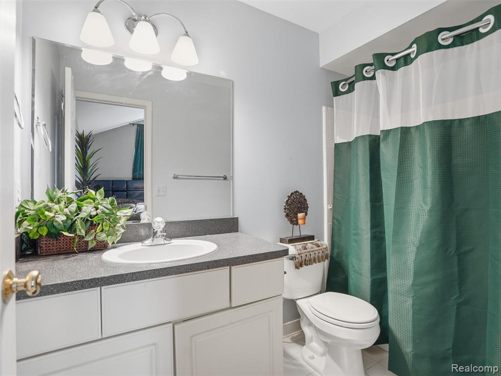52088 Southview Ridge Macomb, MI 48042 - Photo 14 of 49