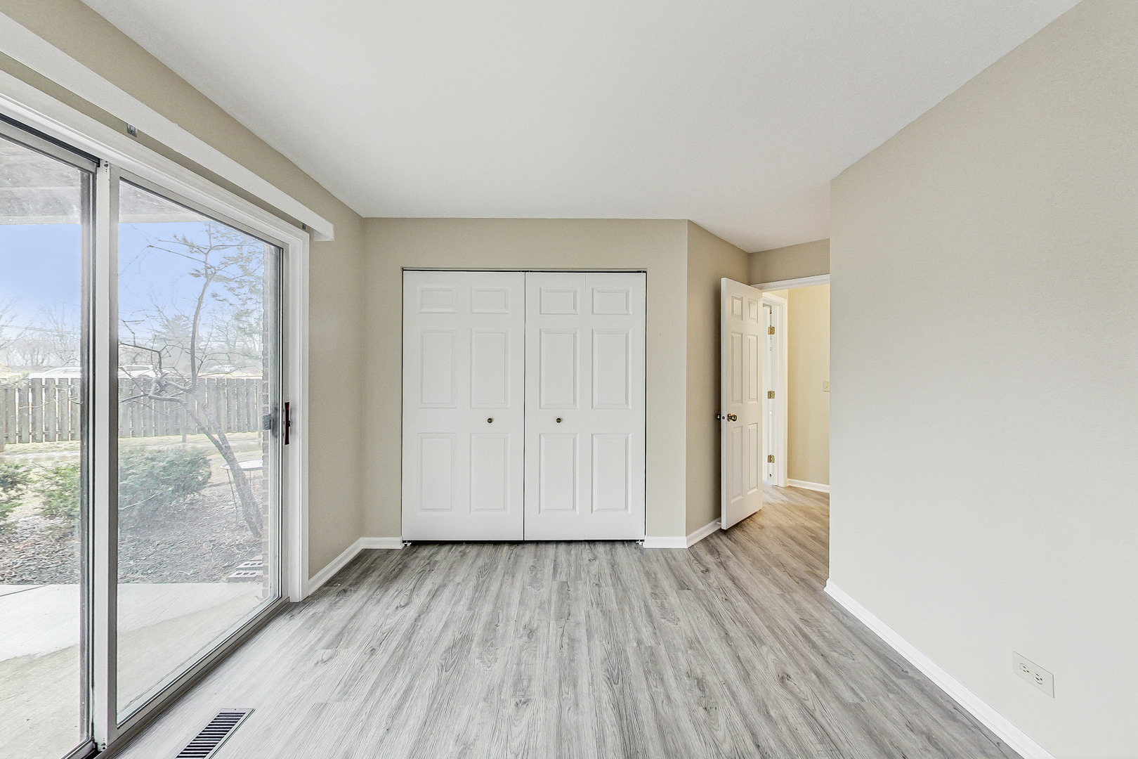 1006 Butternut Lane, Unit B Mount Prospect, IL 60056 - Photo 19 of 26 a view of hallway with wooden floor