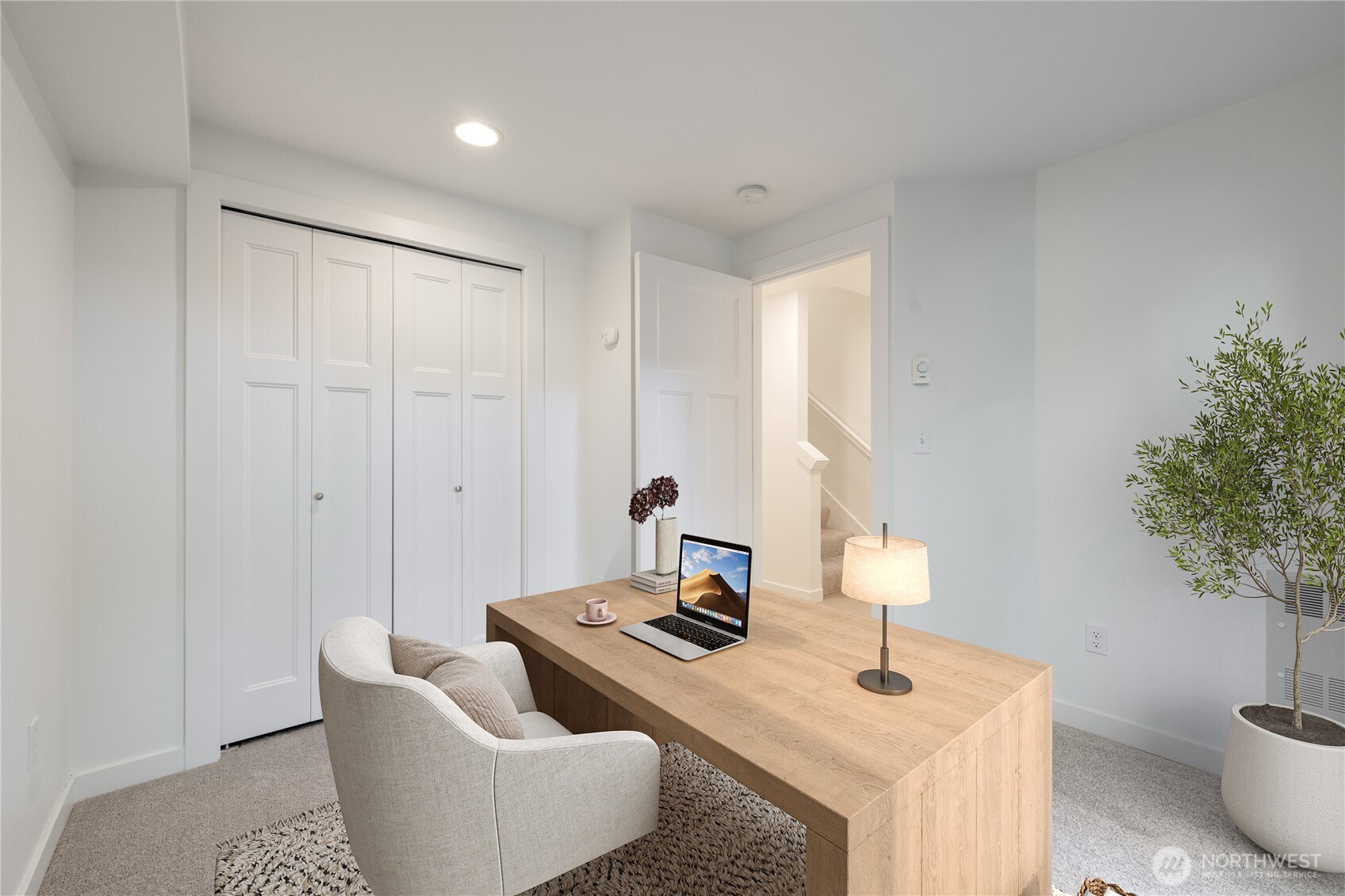 935 North 97th Street, Unit B Seattle, WA 98103 - Photo 32 of 37