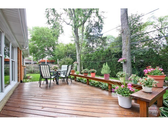1408 Sunset Ridge Road Glenview, IL 60025 - Photo 14 of 15