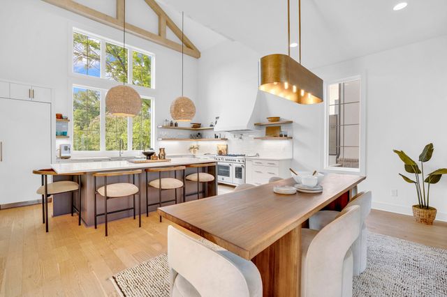 a view of utility room