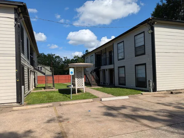 $750 | 4610 Maddox Street, Unit 8, Beaumont, TX 77705