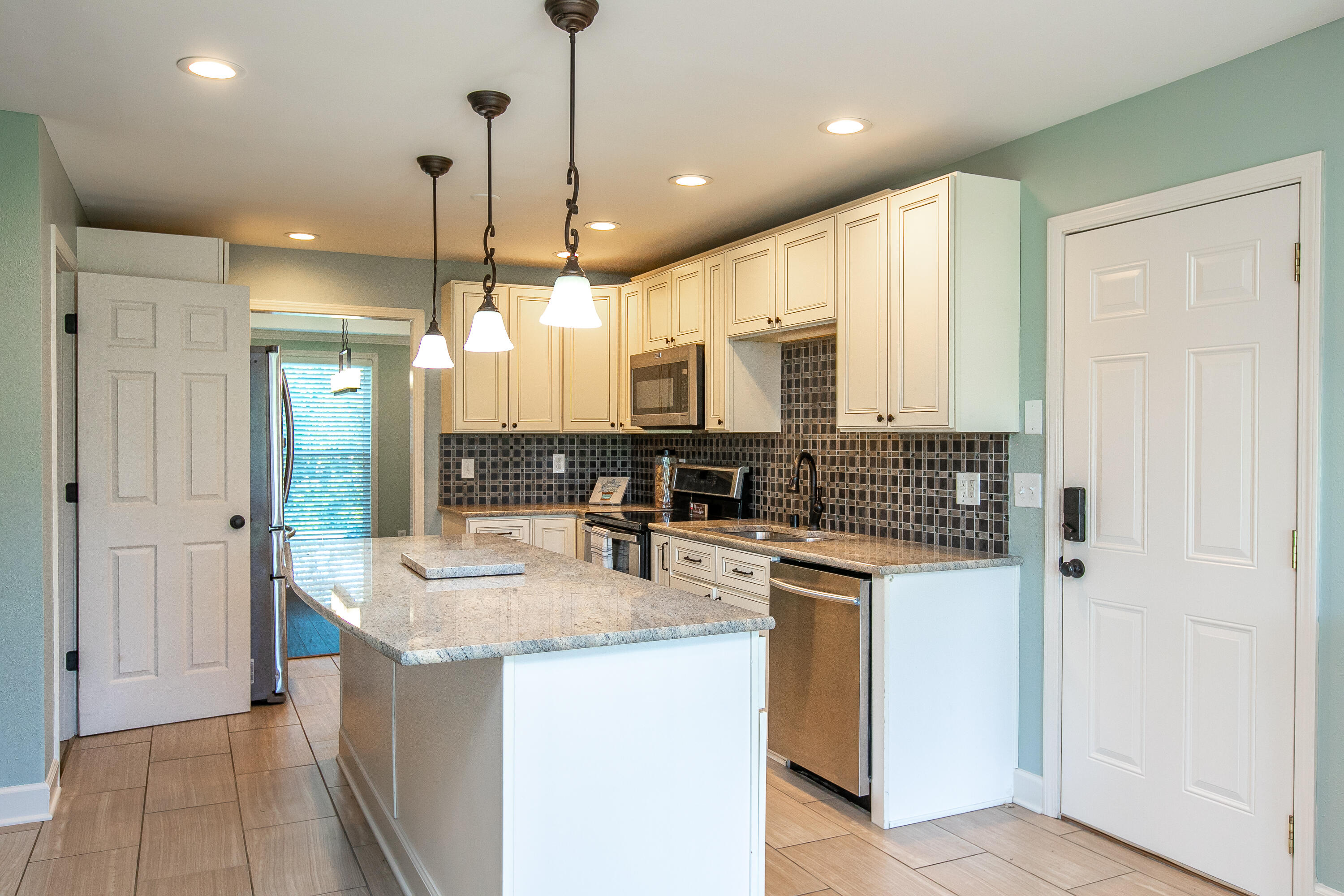 3561 Lexington Road Richmond, KY 40475 - Photo 13 of 48 2-12