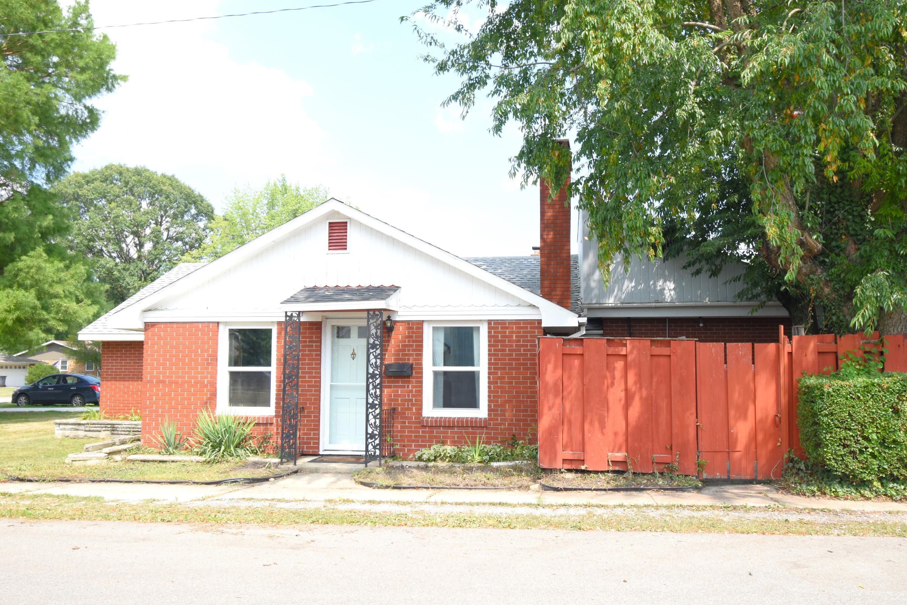 829 West Washington Street Rensselaer, IN 47978 - Photo 5 of 37 3000x2000