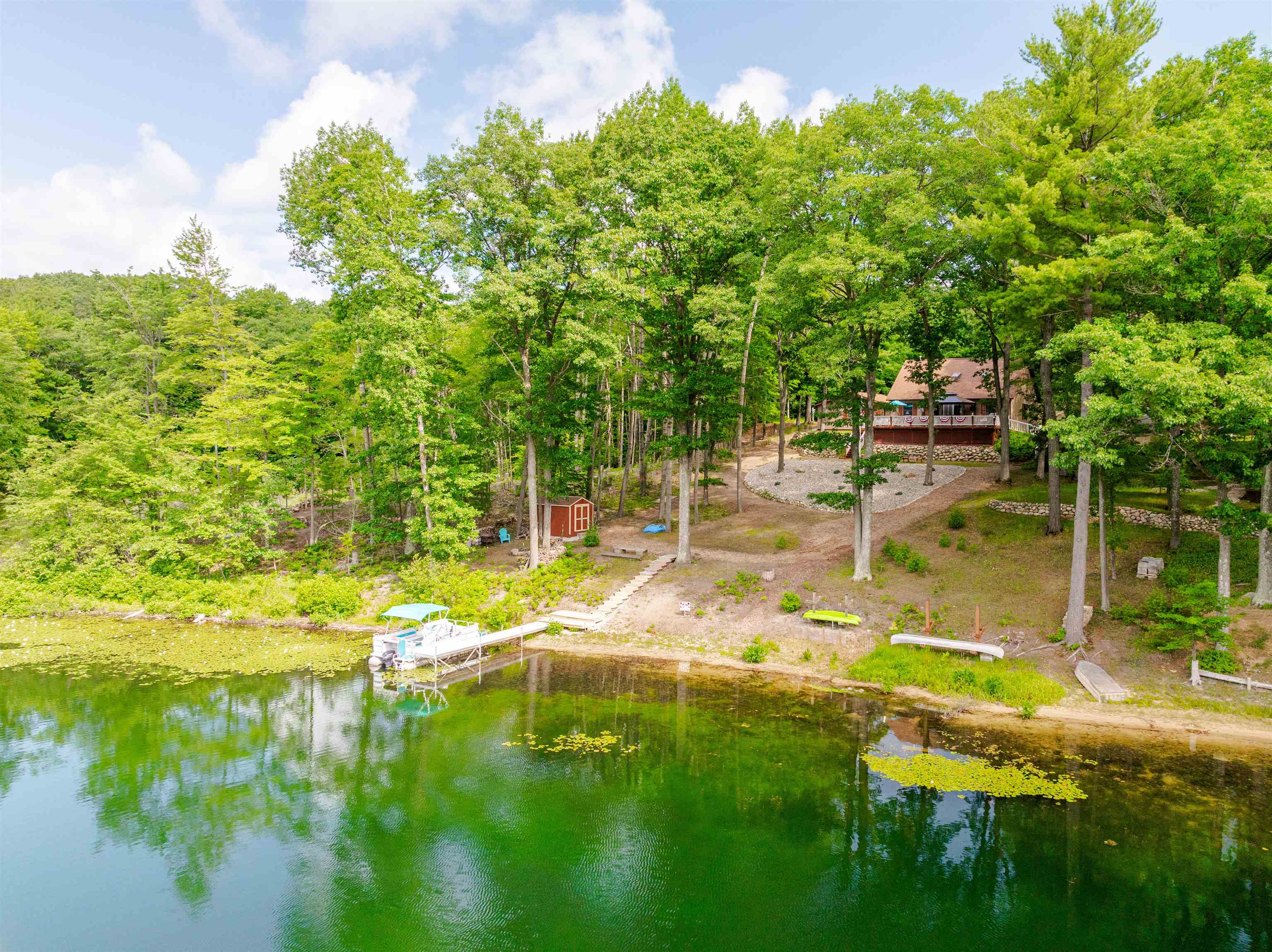 2480 Chandler Road Traverse City, MI 49696 - Photo 32 of 38 1936252-c7317181-8d79-4fb1-9735-8100c3ff3bf1.JPG