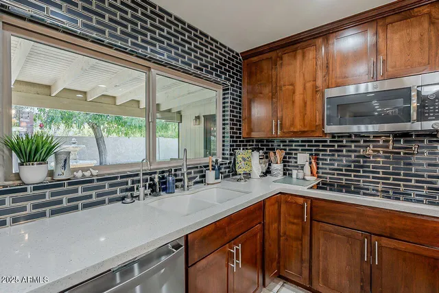 $825,900 | 12810 North 17th Avenue, Phoenix, AZ 85029