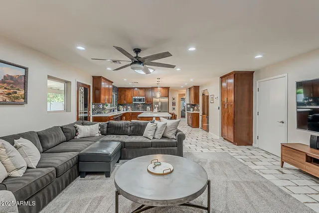 $825,900 | 12810 North 17th Avenue, Phoenix, AZ 85029