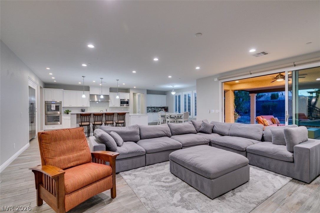 8615 Jerlyn Street Las Vegas, NV 89113 - Photo 18 of 52