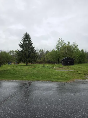 $9,500 | 135 Riverside Avenue East, Fort Fairfield, ME 04742