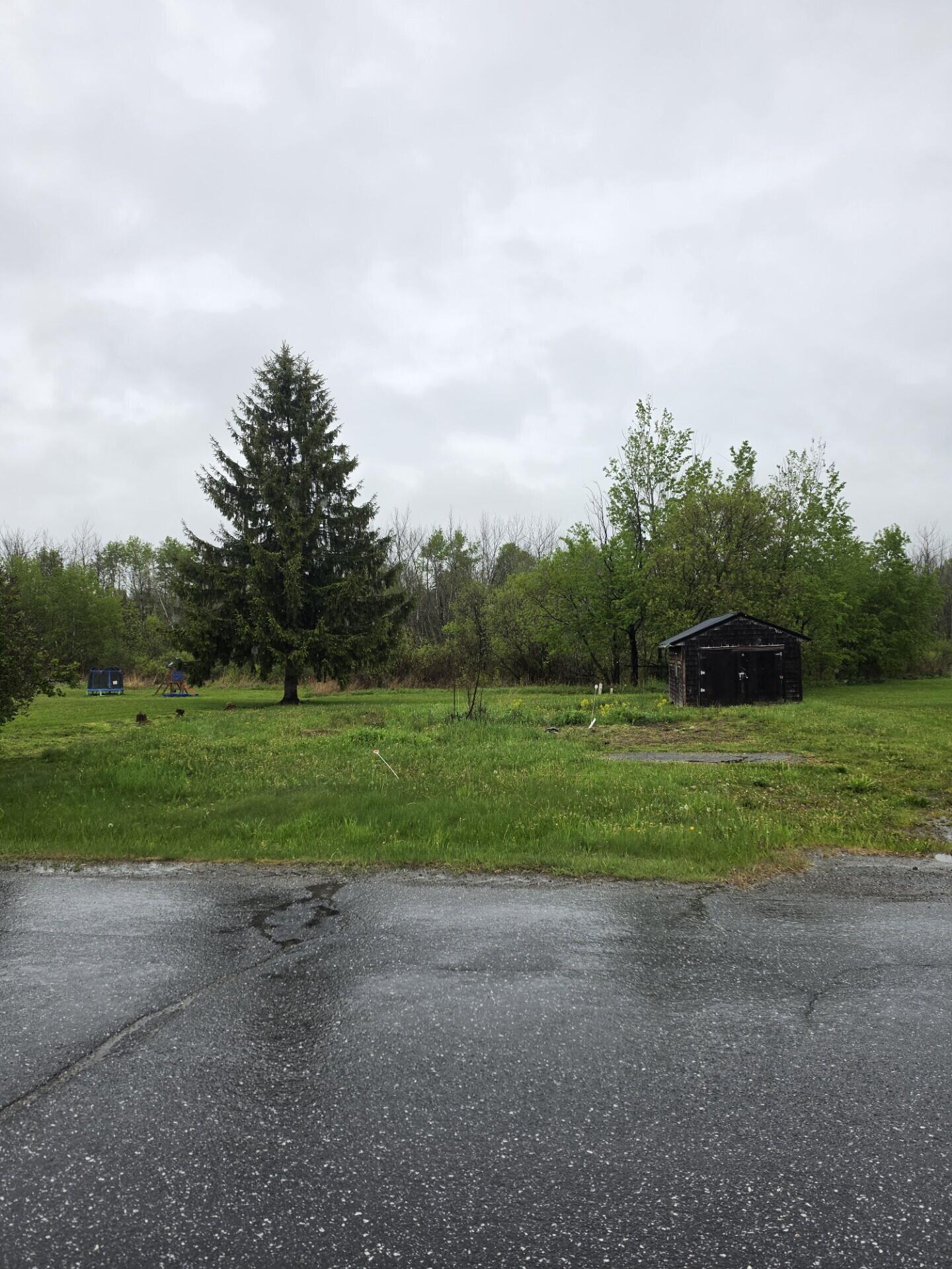 135 Riverside Avenue East Fort Fairfield, ME 04742 - Photo 1 of 1 135 Riverside 01