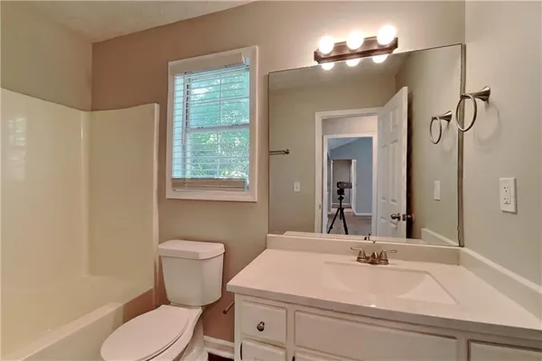 $2,245 | 3945 Piper Glen Drive Northeast, Buford, GA 30519