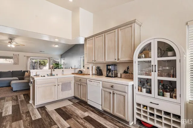 $425,000 | Undisclosed Address, Bakersfield, CA 93312