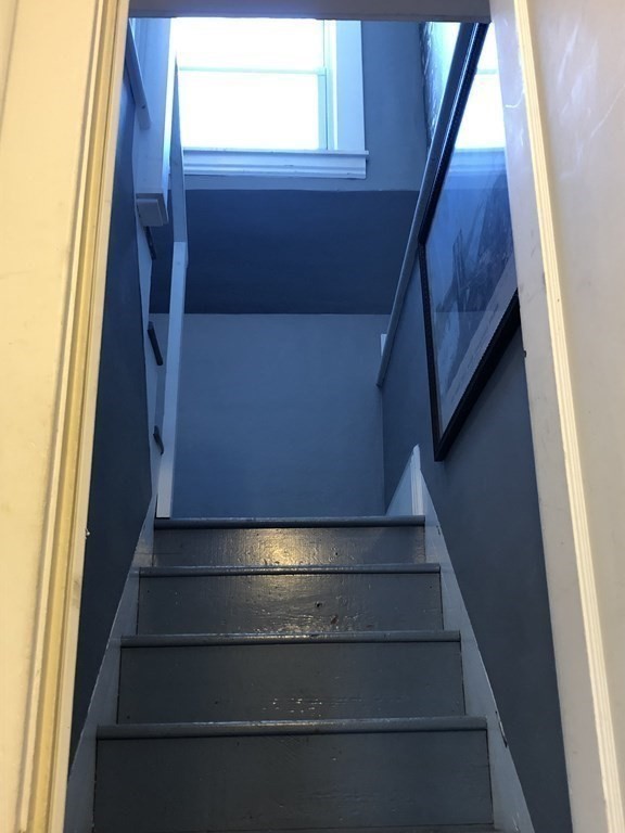 24 Daviston Street Springfield, MA 01108 - Photo 26 of 38 a view of entryway