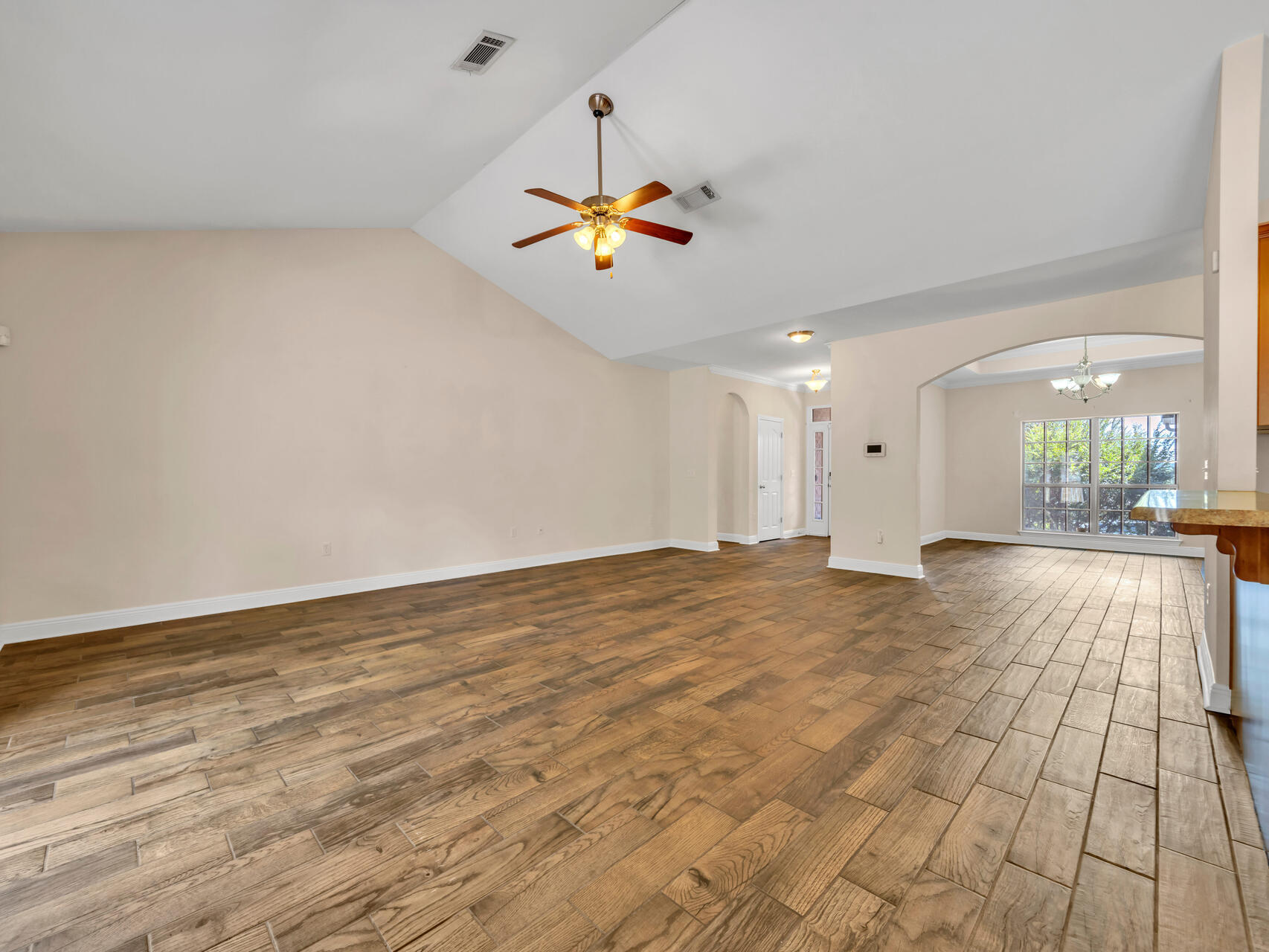 612 Rowan Circle Crestview, FL 32536 - Photo 10 of 32 a view of an empty room