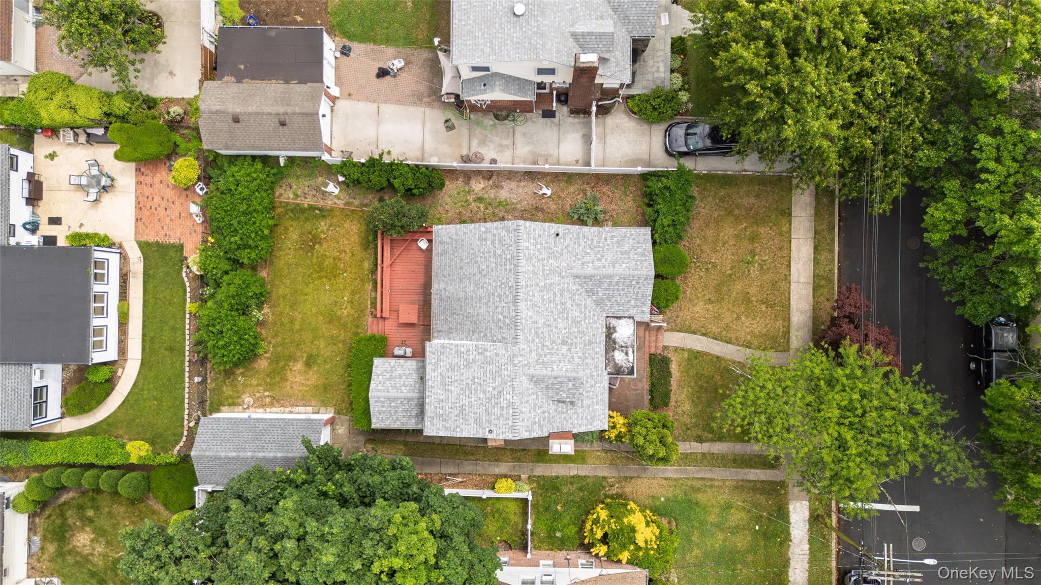 637 Stratford Road Baldwin, NY 11510 - Photo 44 of 49