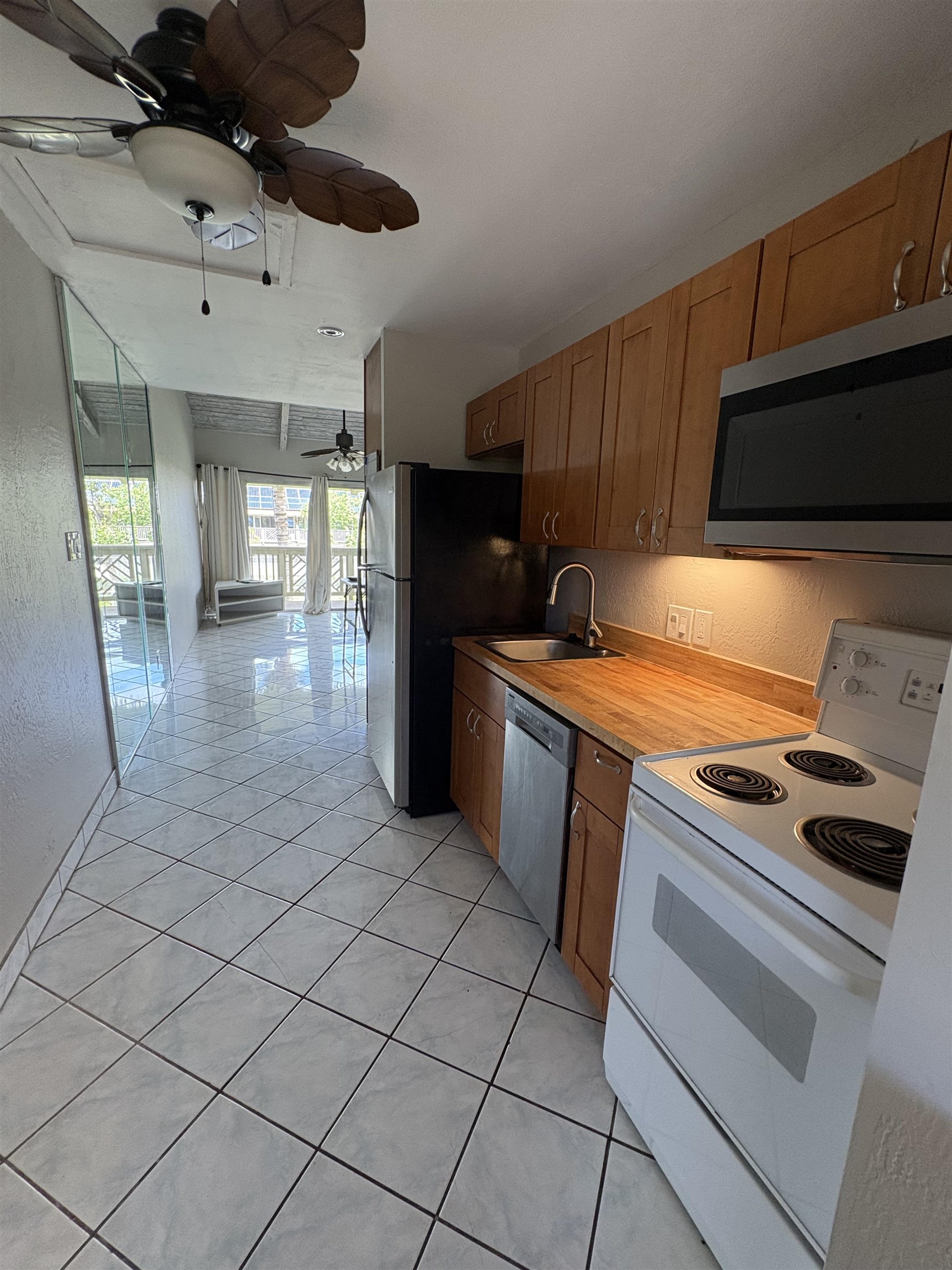 715 South Kihei Road, Unit D240 Kihei, HI 96753 - Photo 1 of 6