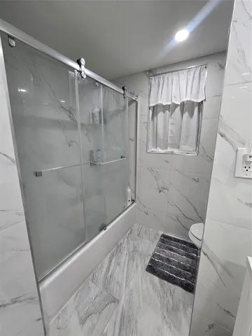 $1,700 | 3400 Blue Lake Drive, Unit 604, Pompano Beach, FL 33064