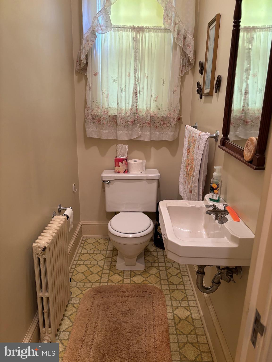 2 Hoover Road Lancaster, PA 17603 - Photo 10 of 22 1st floor half bath