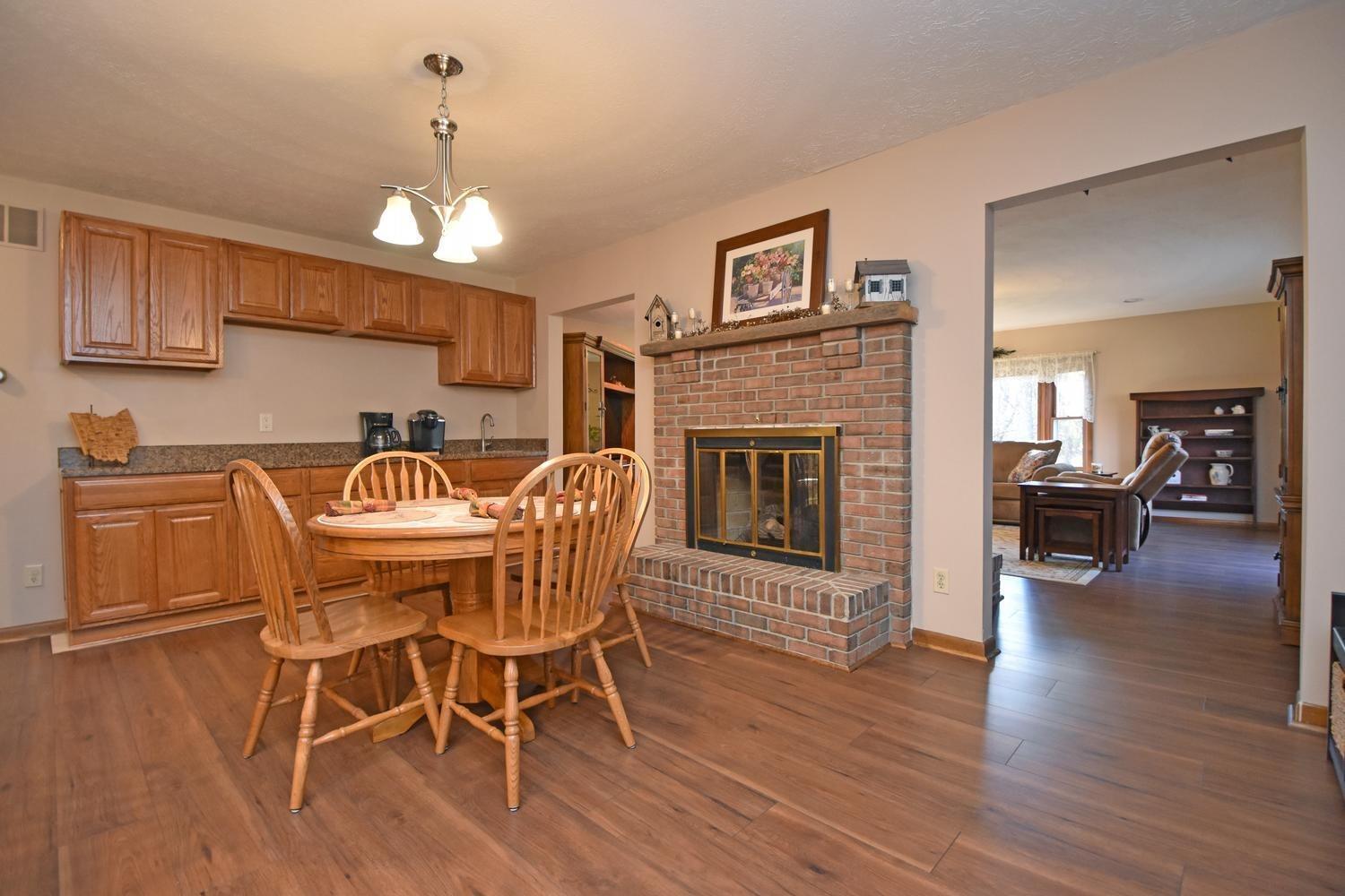10241 Carter-Howell Road Blanchester, OH 45107 - Photo 12 of 46 Gallery Image 12