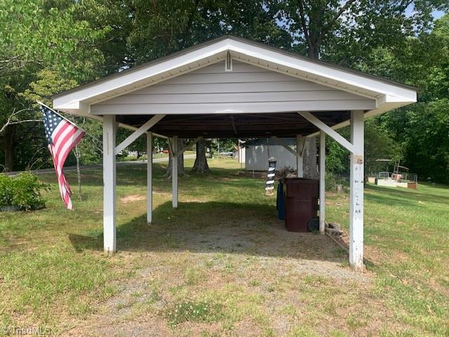 detached carport