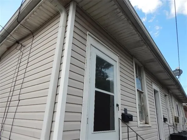 $1,000 | 216 Cherokee Street, Unit 16, New Orleans, LA 70118