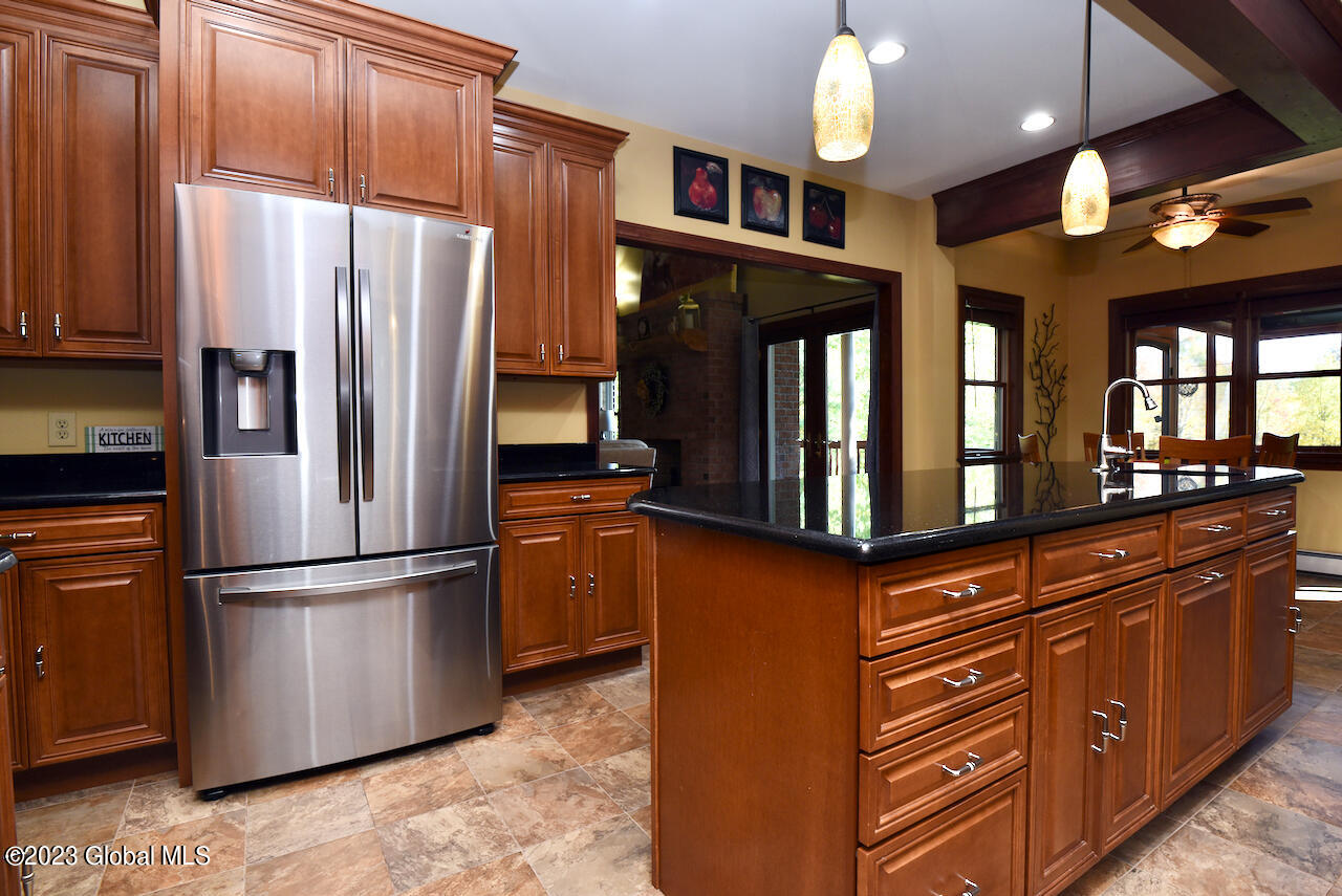 120 Vosburgh Road Halfmoon, NY 12118 - Photo 13 of 55 18