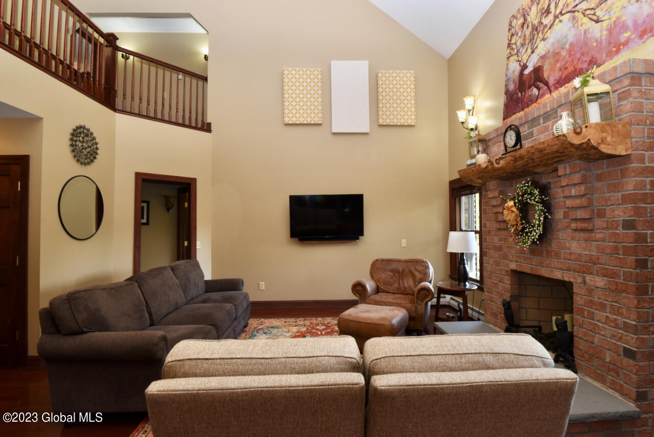 120 Vosburgh Road Halfmoon, NY 12118 - Photo 26 of 55 8