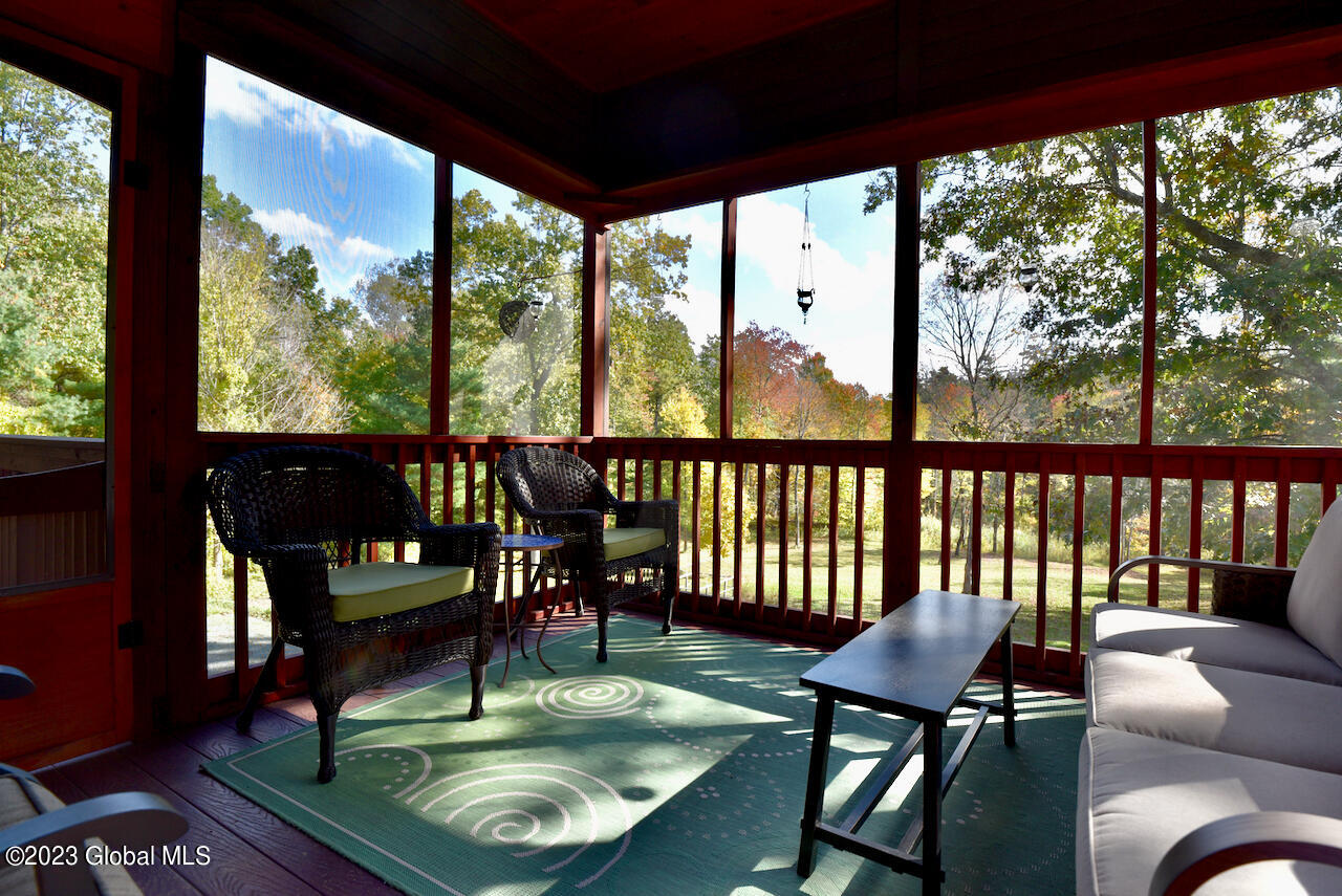 120 Vosburgh Road Halfmoon, NY 12118 - Photo 45 of 55 32