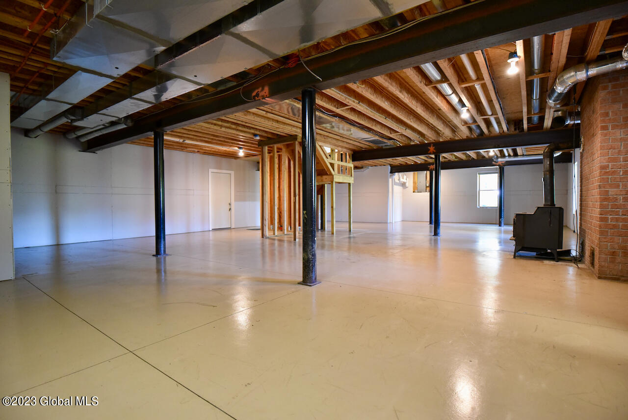 120 Vosburgh Road Halfmoon, NY 12118 - Photo 48 of 55 50