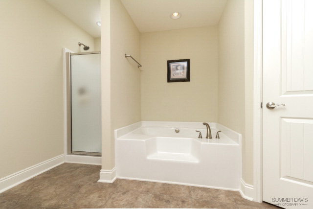 579 Fulton Loop Foley, AL 36535 - Photo 8 of 19 Master Bathroom