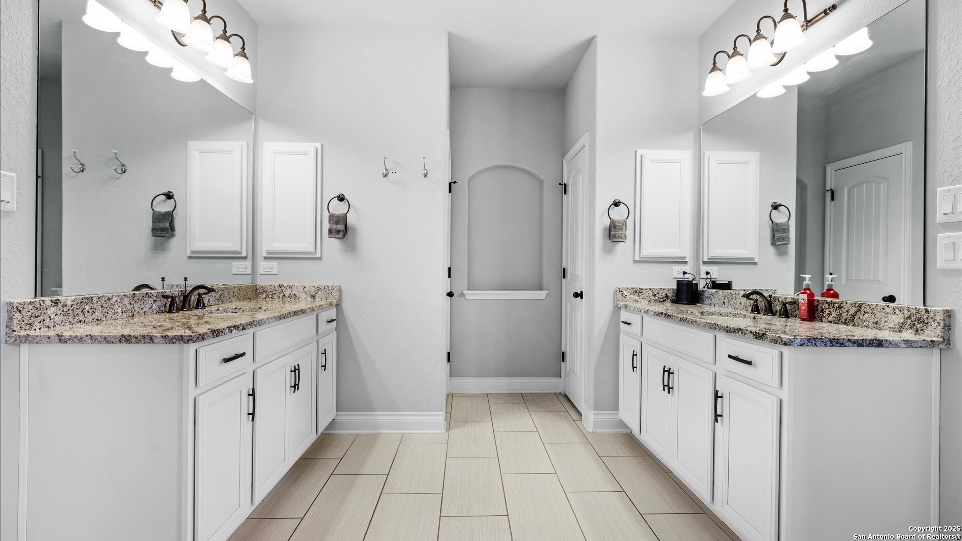 28802 Front Gate Fair Oaks Ranch, TX 78015 - Photo 22 of 35