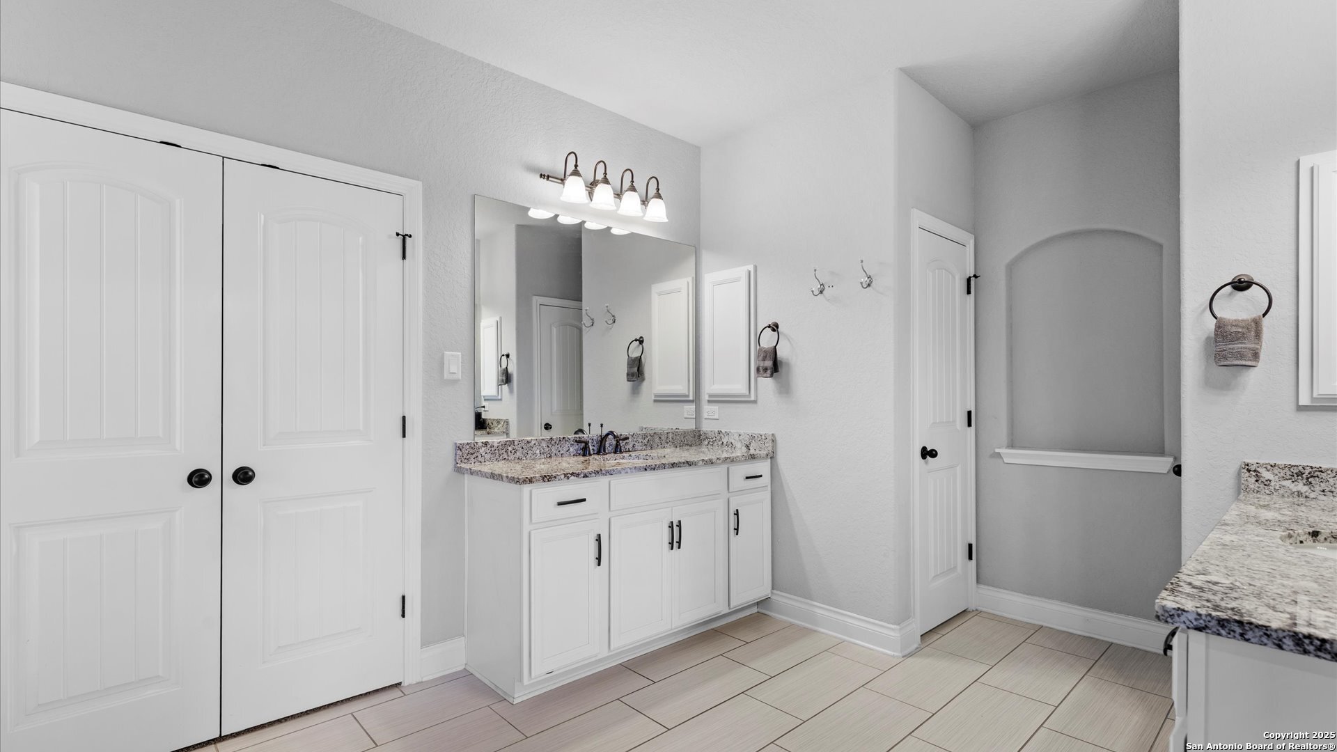 28802 Front Gate Fair Oaks Ranch, TX 78015 - Photo 23 of 35