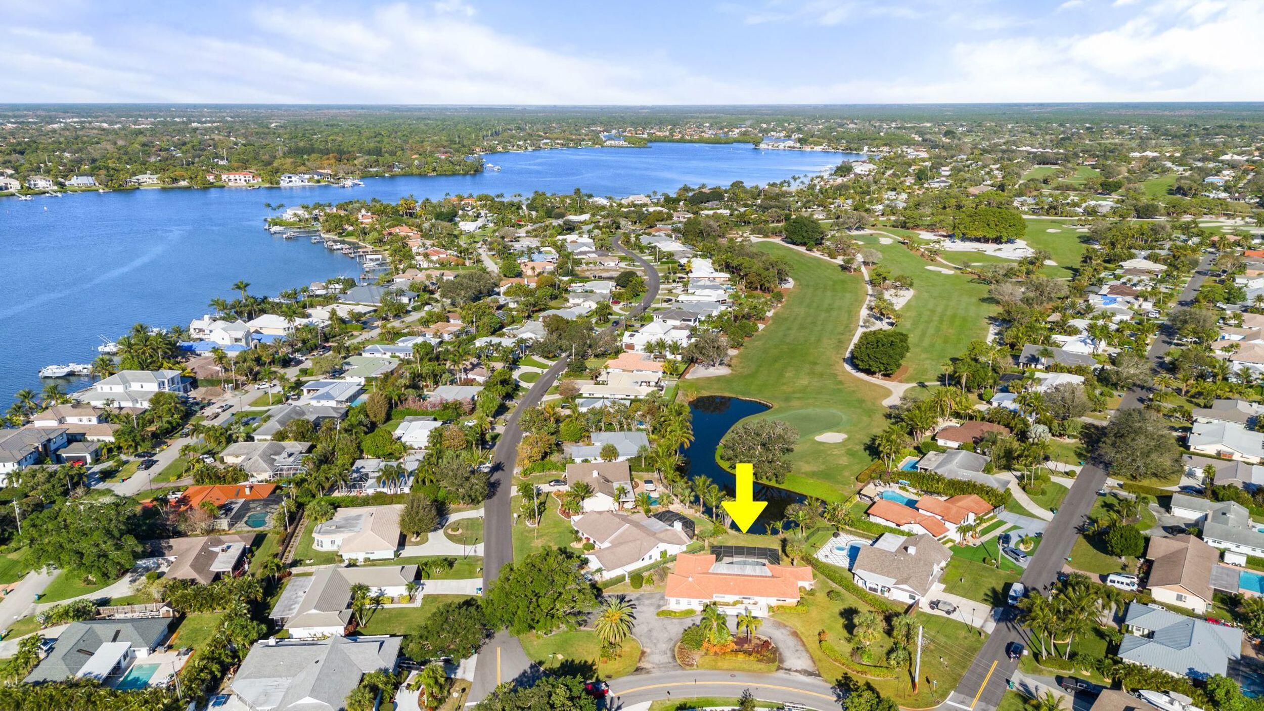 42 Golfview Drive Tequesta, FL 33469 - Photo 4 of 29 6_dji_20250127093436_0044_d_1