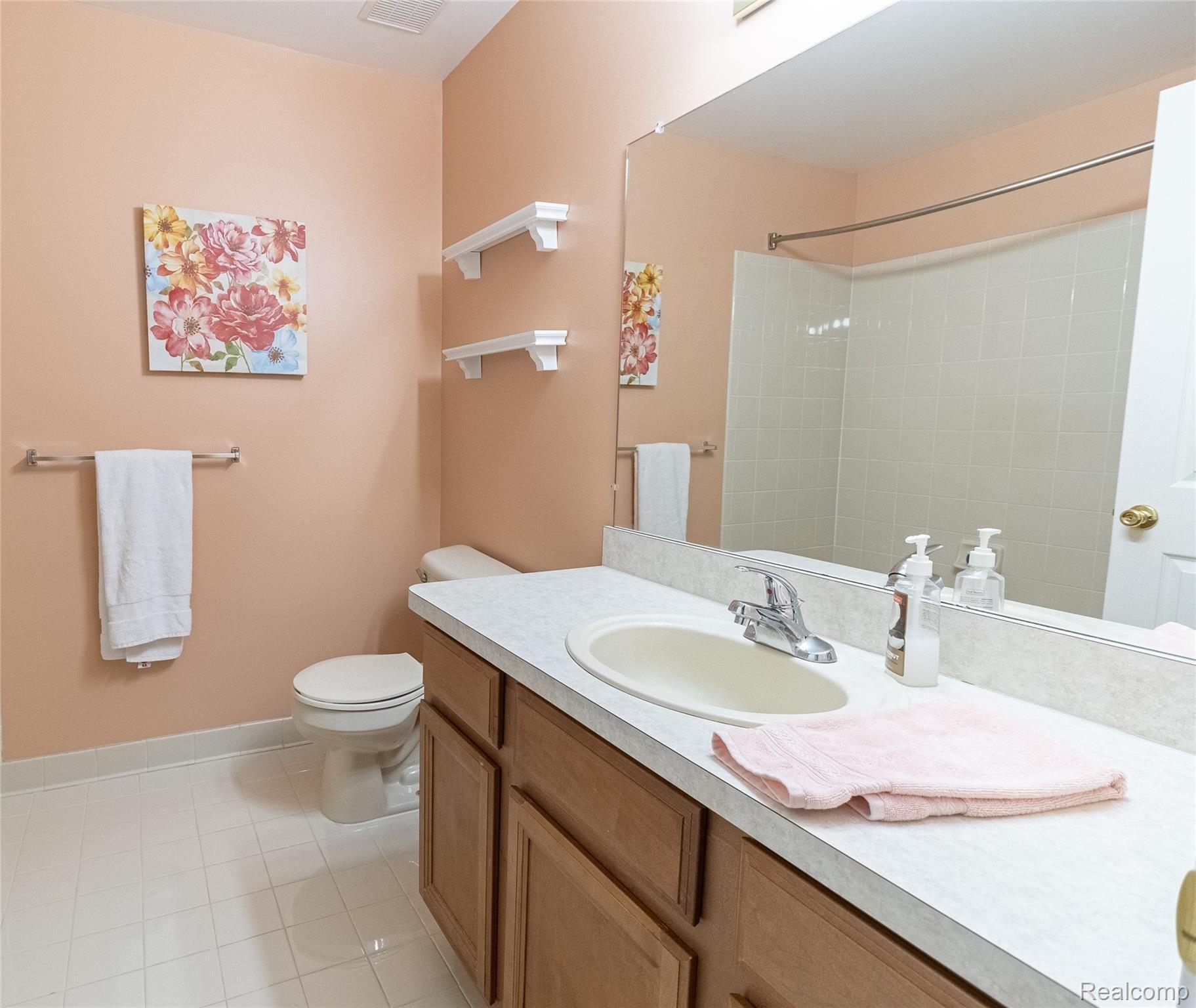 1643 Deepwood Circle Rochester, MI 48307 - Photo 31 of 35 DJ0A3400-HDR.jpg