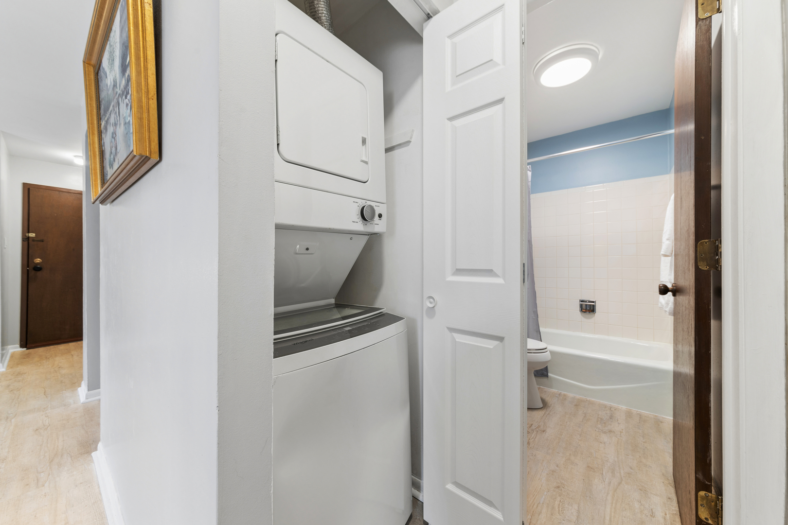 611 West Central Road, Unit A4 Mount Prospect, IL 60056 - Photo 17 of 25