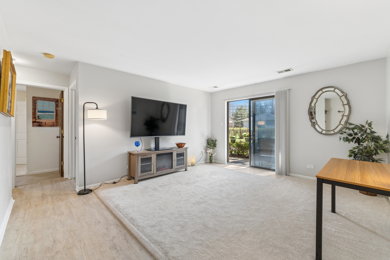 611 West Central Road, Unit A4 Mount Prospect, IL 60056 - Photo 5 of 25