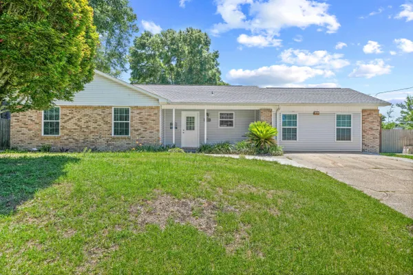 $294,900 | 3010 Windsor Circle, Crestview, FL 32539