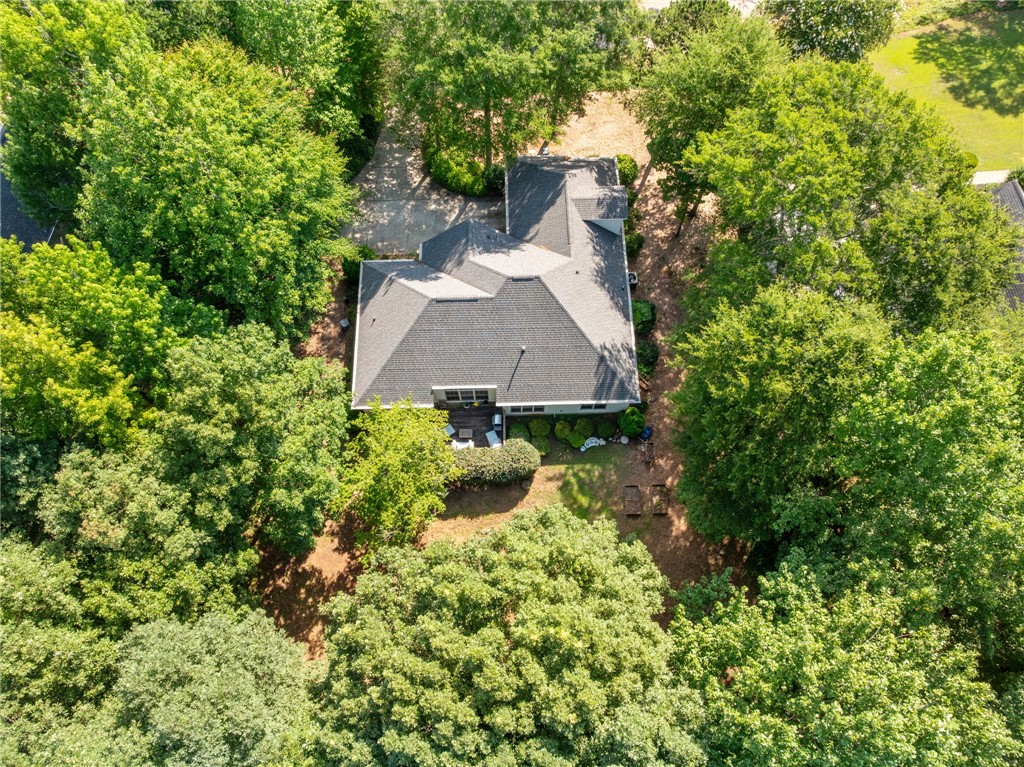 108 Winterbrook Circle Seneca, SC 29678 - Photo 40 of 40 An aerial perspective reveals a private home nestled amidst a verdant landscape with mature trees.