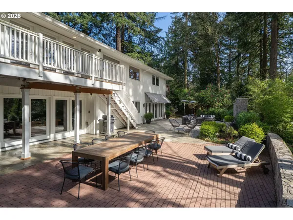 $1,295,000 | 722 Southwest Westwood Drive, Portland, OR 97239