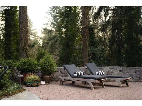 $1,295,000 | 722 Southwest Westwood Drive, Portland, OR 97239