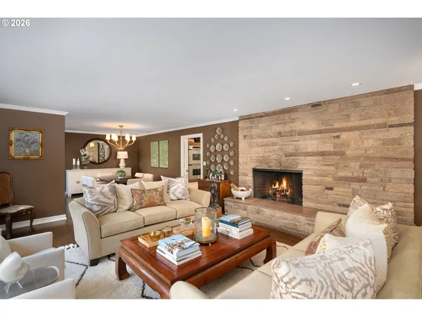 $1,295,000 | 722 Southwest Westwood Drive, Portland, OR 97239