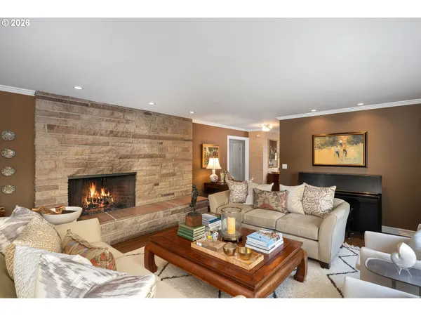 $1,295,000 | 722 Southwest Westwood Drive, Portland, OR 97239