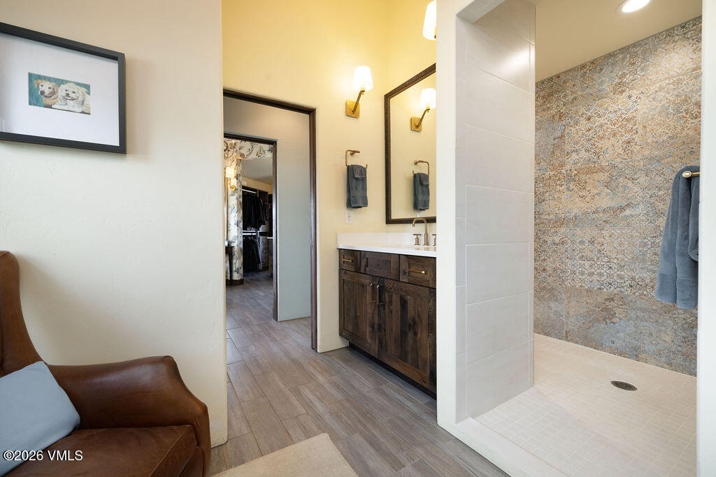 198 Meadow Road Edwards, CO 81632 - Photo 16 of 54 2510_198_meadow_rd_interior_bath01_a