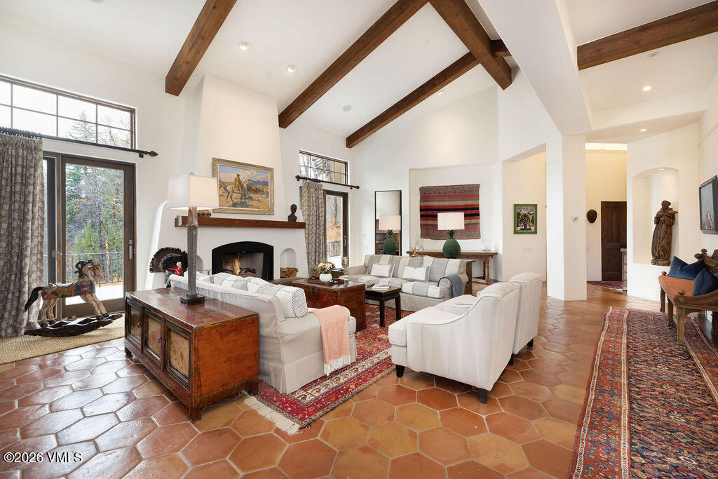 198 Meadow Road Edwards, CO 81632 - Photo 3 of 54 2510_198_meadow_rd_interior_living_b