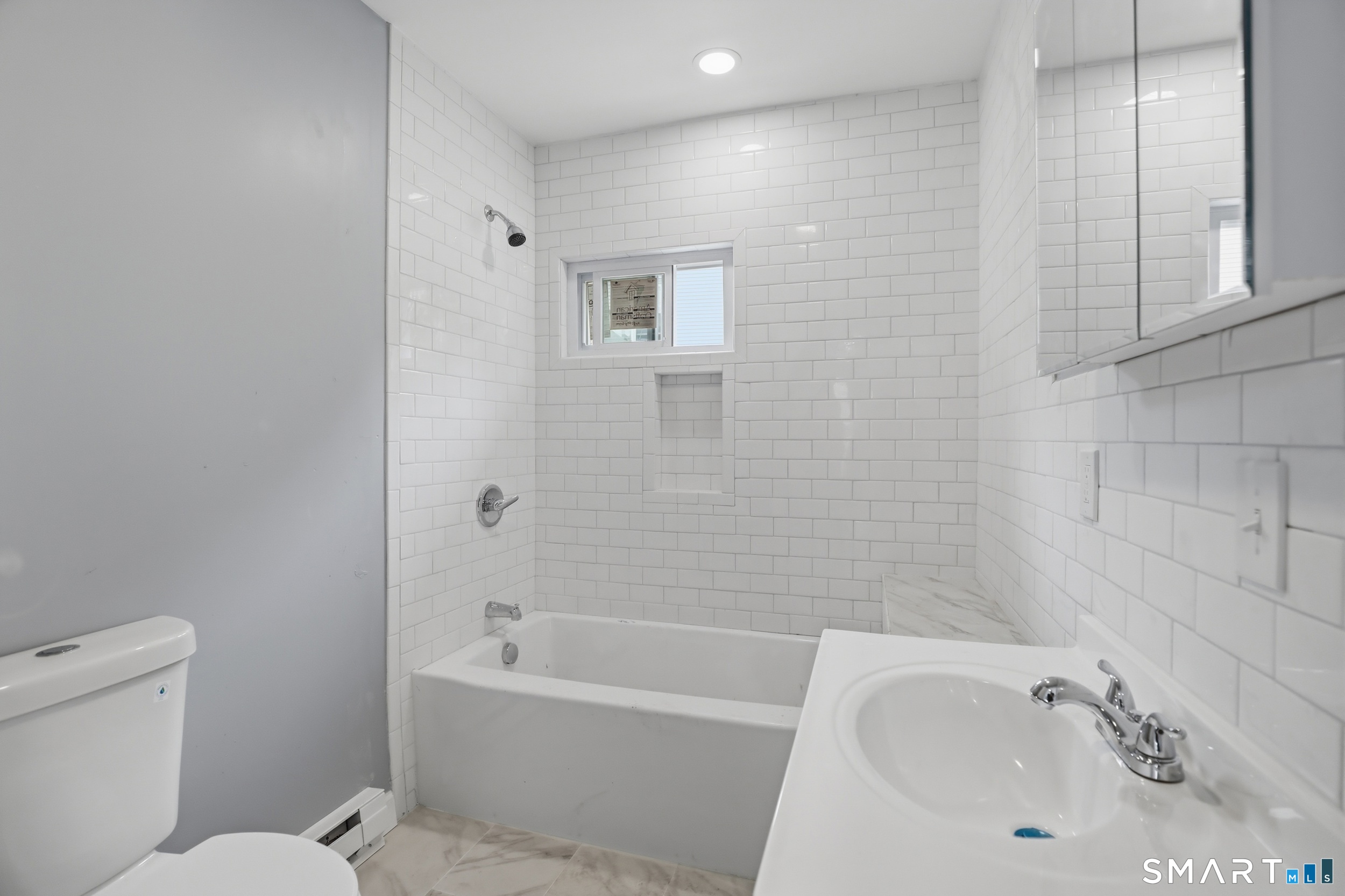 33 Congress Avenue Waterbury, CT 06708 - Photo 18 of 29